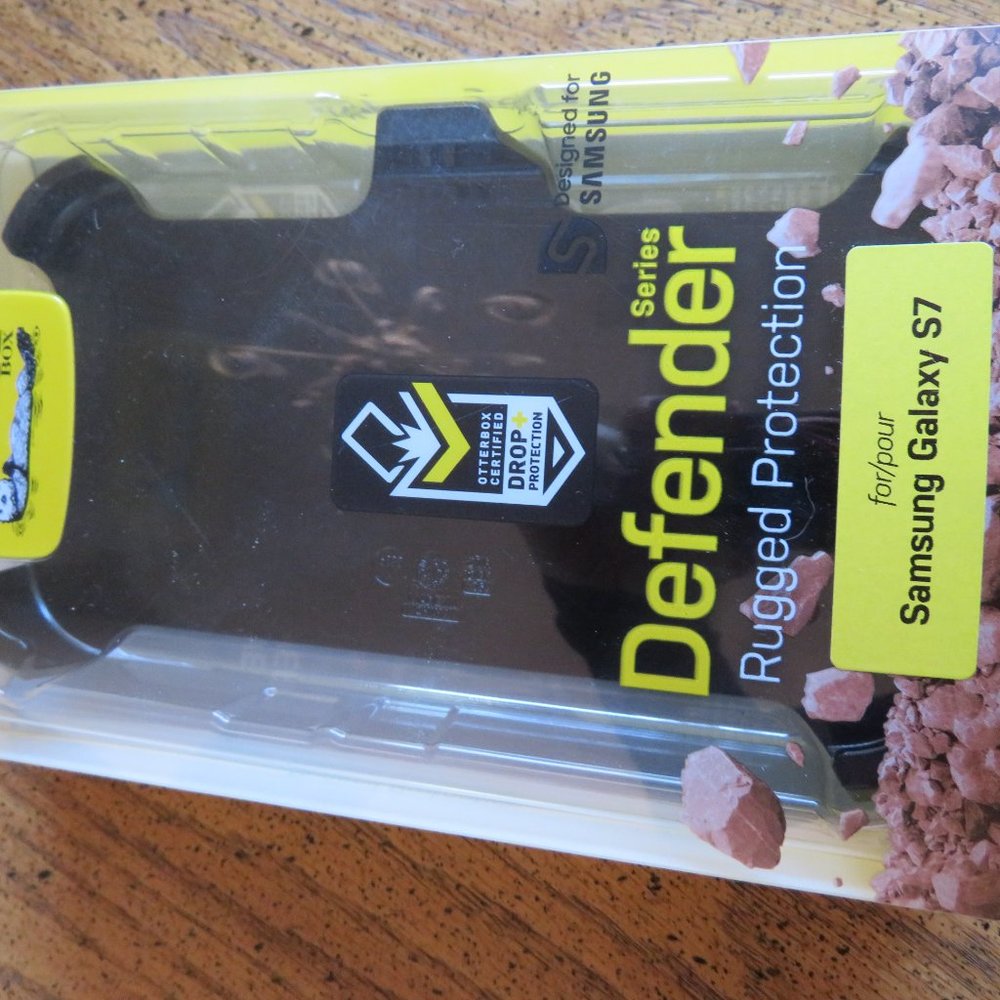 Defender by Otterbox, Plastic phone Case only - Samsung Galaxy 7 or similar size - Picture 6 of 6